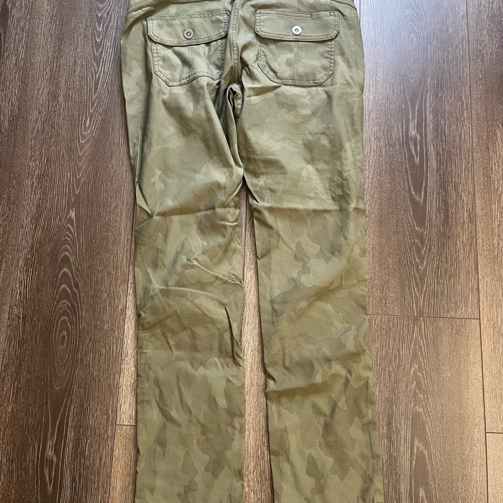 Women’s prana  Camouflage Pants